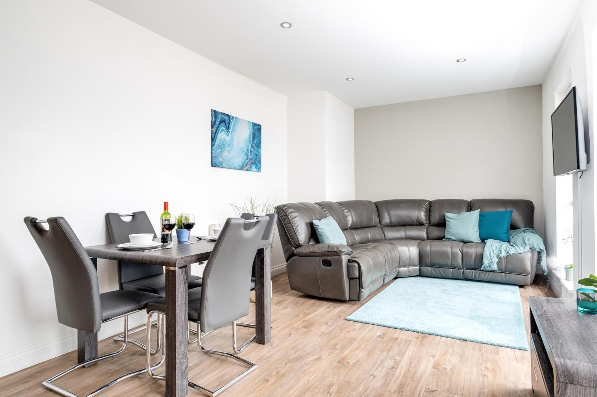 Pluxa Blue Sapphire Luxury Stay Free Parking Free Wifi - Walk Everywhere, Travel, Biz, Leisure Birmingham Exterior photo